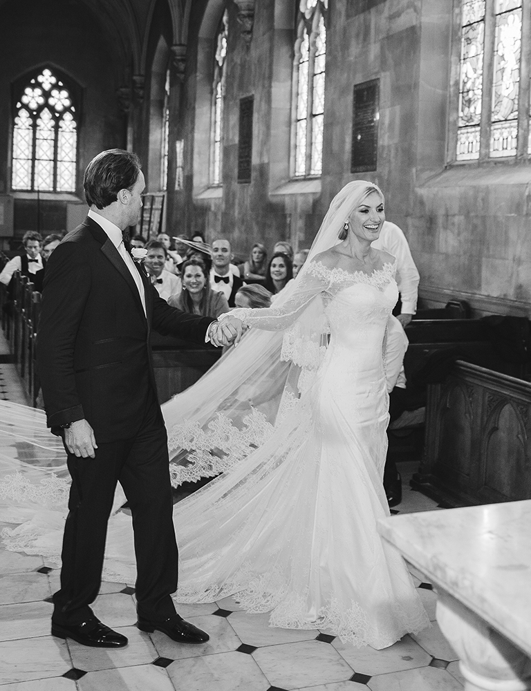 Phillipa-Lepley-Long-Sleeved-Lace-Wedding-Dress-Holly-Clark-Photography-Couture-Wedding-Dress-London