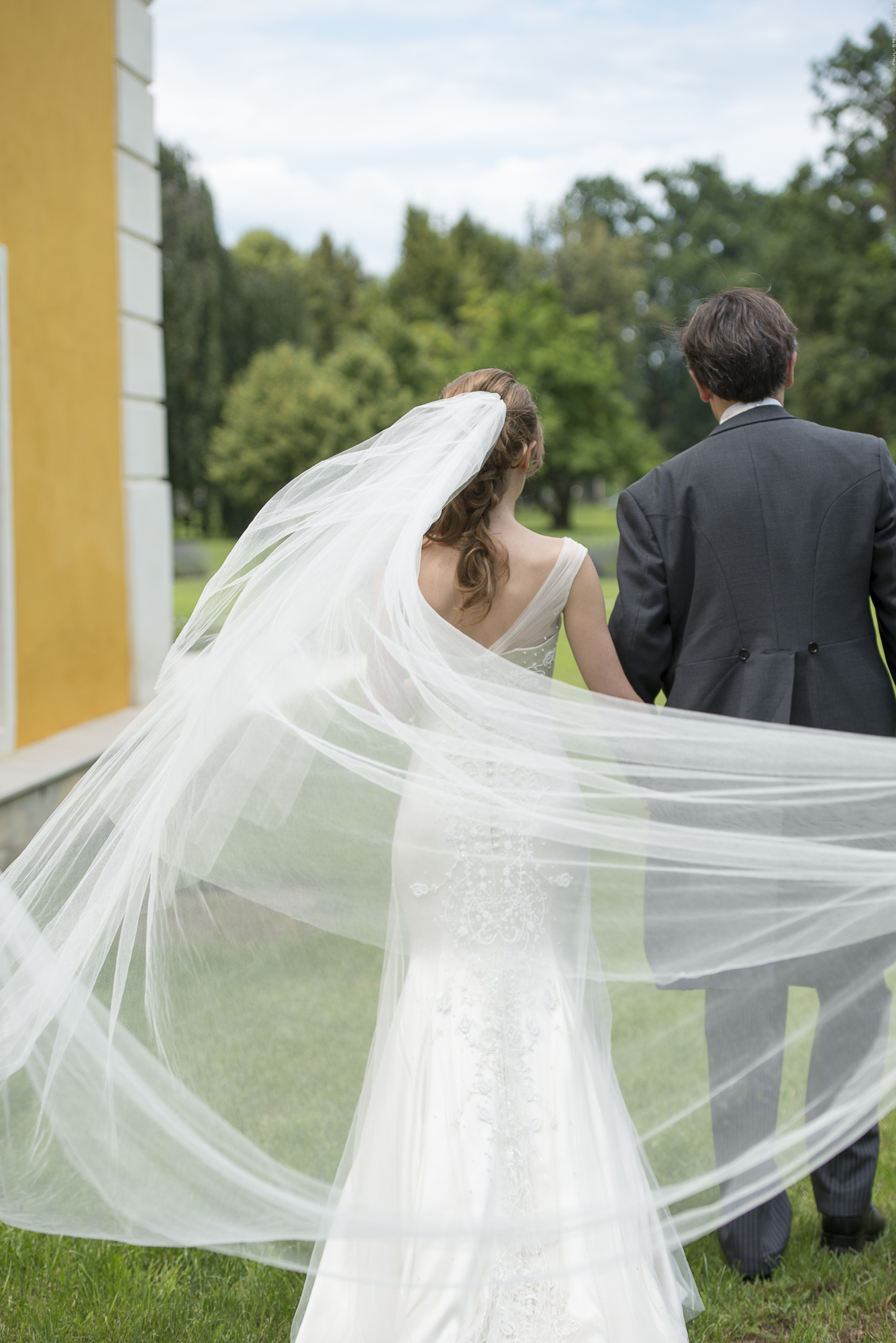 Phillipa-lepley-wedding-dress-with-beading-Couture-Wedding-Dress-London