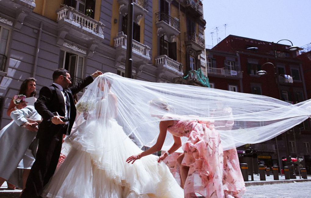 Phillipa-Lepley-Fairytale-Couture-Wedding-Dress-London-Tiers-Tulle-Strapless-3D-Flowers