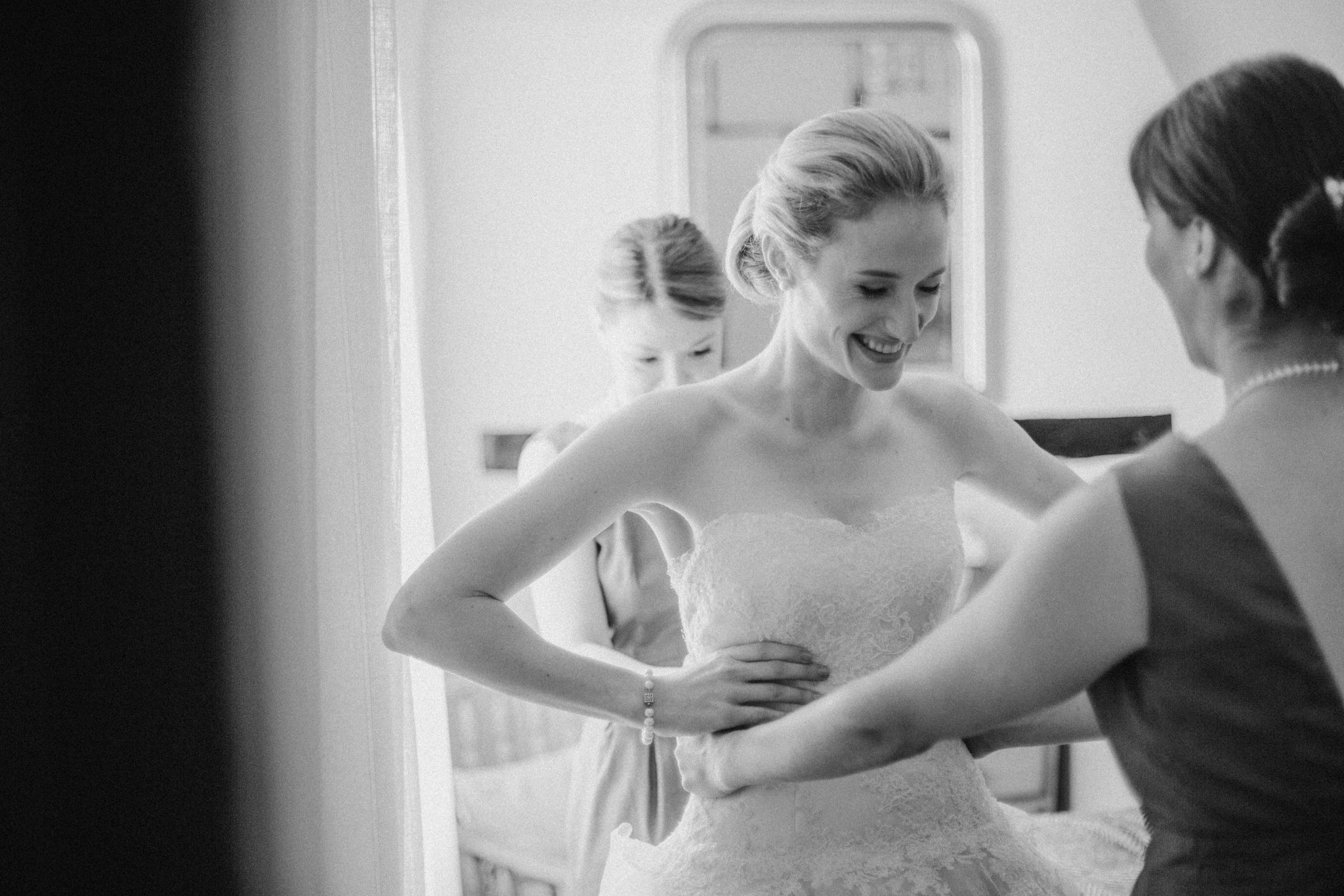 Phillipa-Lepley-Tiered-Skirt-Couture-Wedding-Dress-London