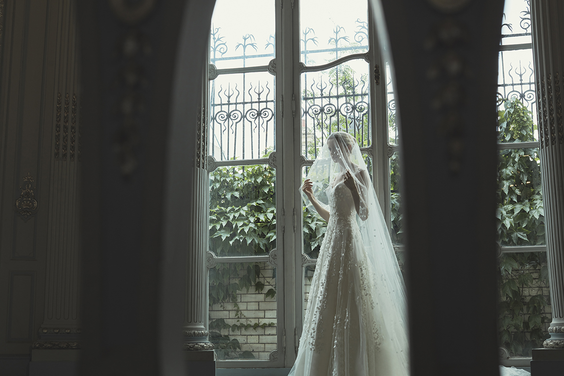 Phillipa-Lepley-Floral-Wedding-Dress-b-Couture-Wedding-Dress-London