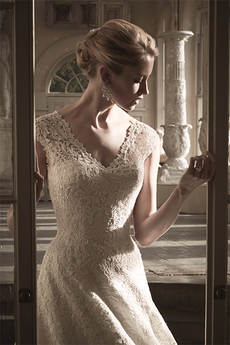 Phillipa Lepley Guipure Lace Pippa Middleton Couture Wedding Dress London UK British Wedding Dress Designer