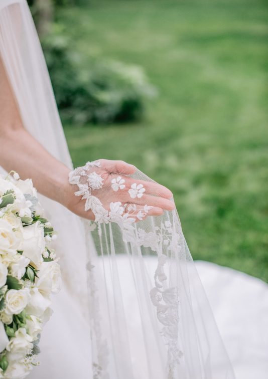 Monogrammed and personalised veils