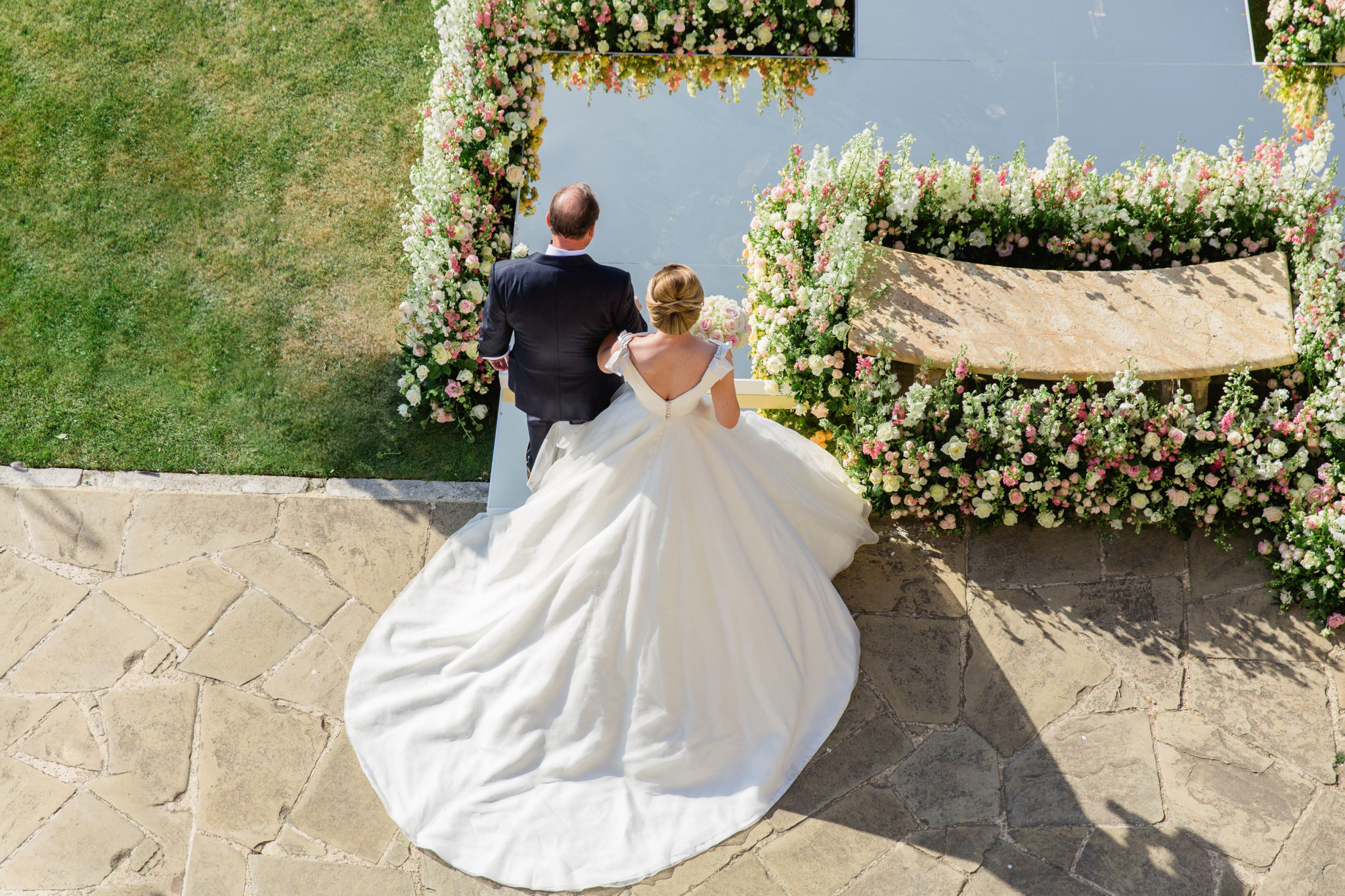 Phillipa-Lepley-Bespoke-Luxury-Wedding-Dress-London-Designer-Duchess-Satin-Silk-Organza-Cliveden-House-Roberta-Facchini-Photography