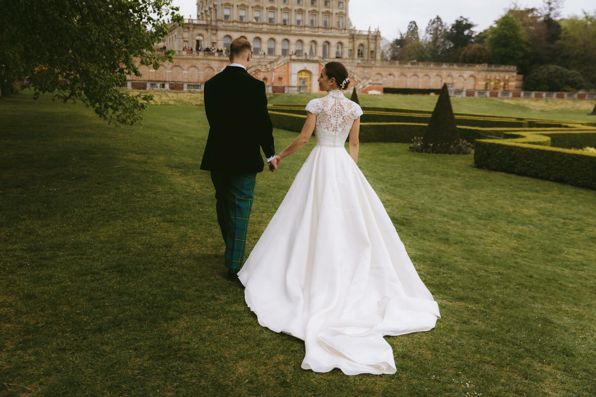 Phillipa Lepley Bride Eirian Corseted Margaux Maiden’s Fern Bespoke Sweetpea Motif Marguax Veil Initials