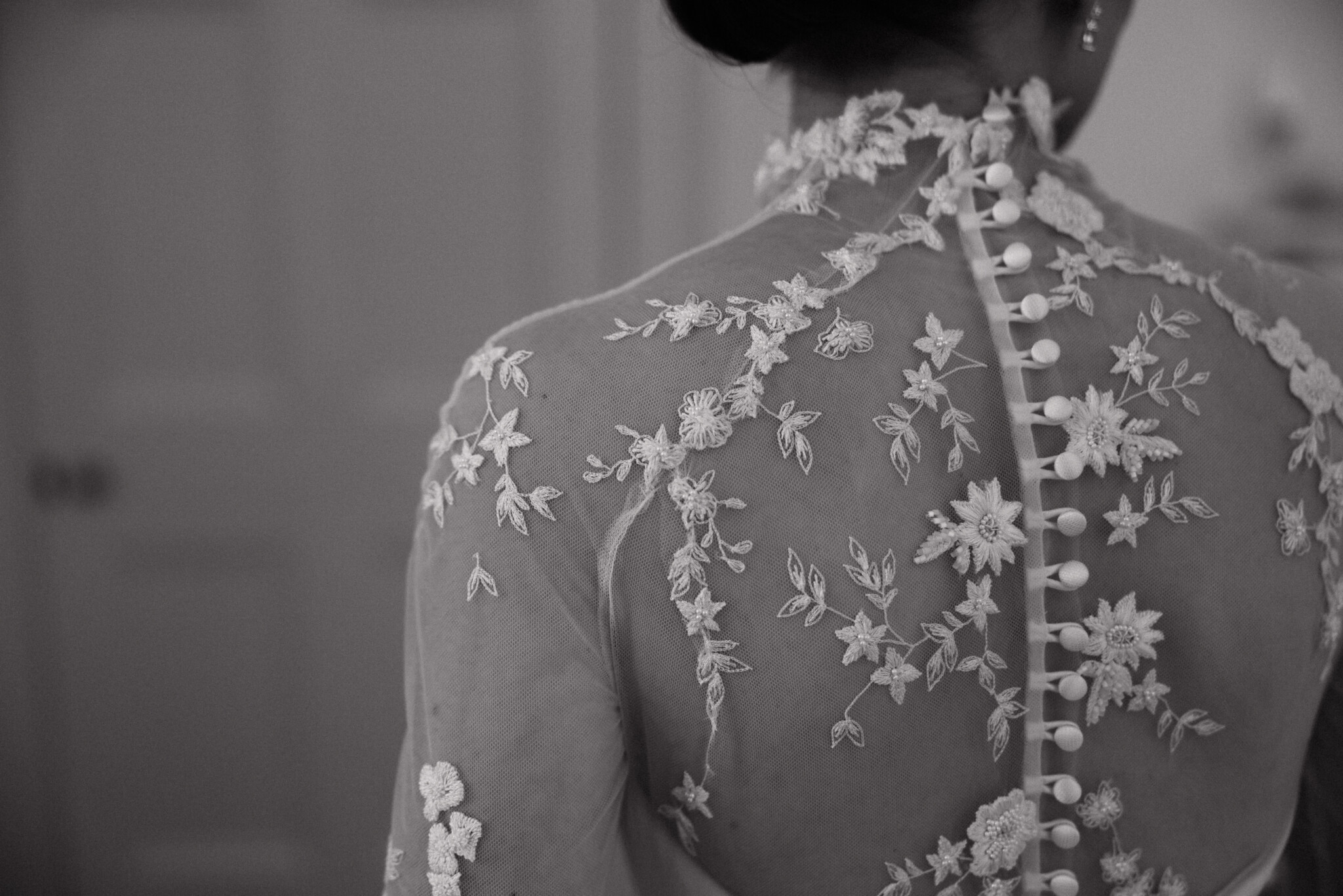 Phillipa Lepley Bride Claire Bespoke Embroidered Dress Plain Veil