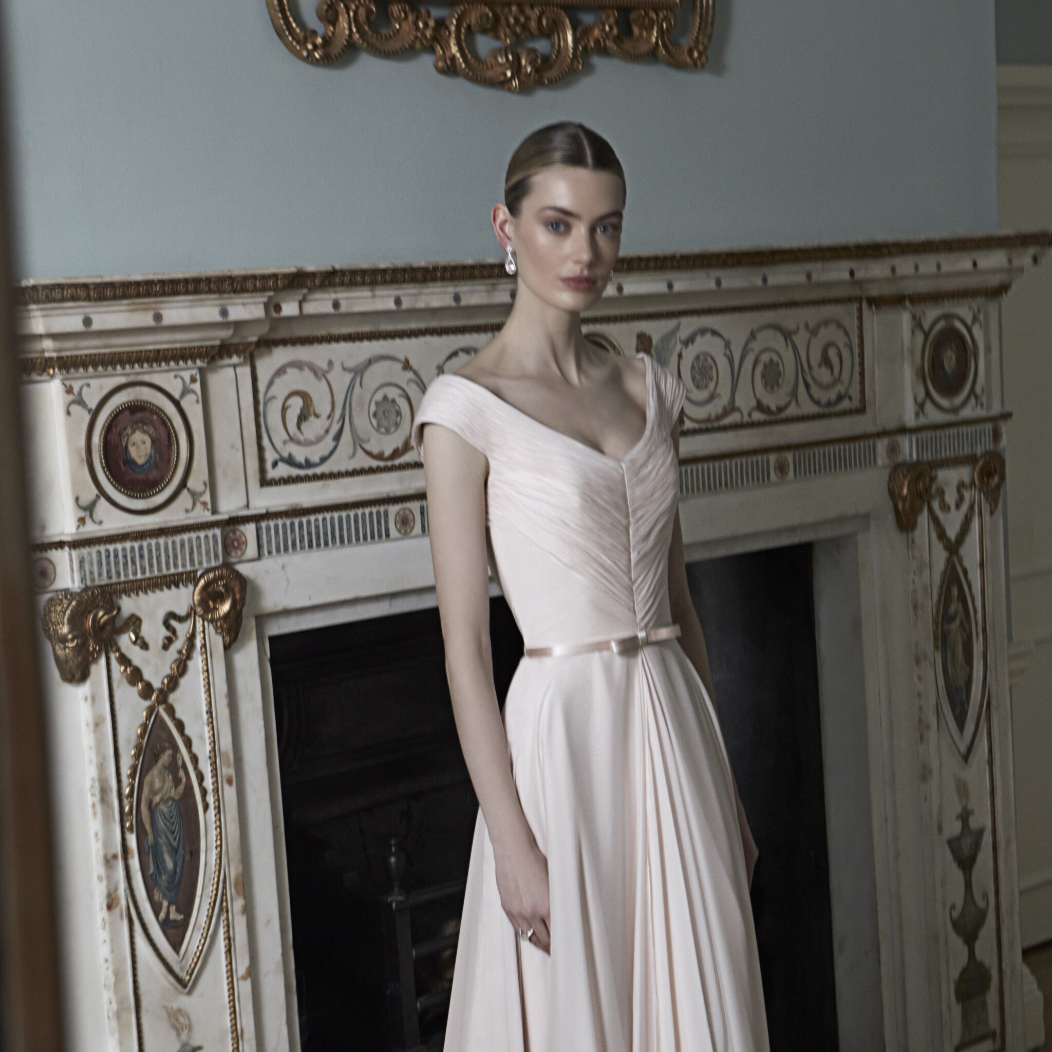 Phillipa Lepley Couture Eveningwear Dress Love Swan