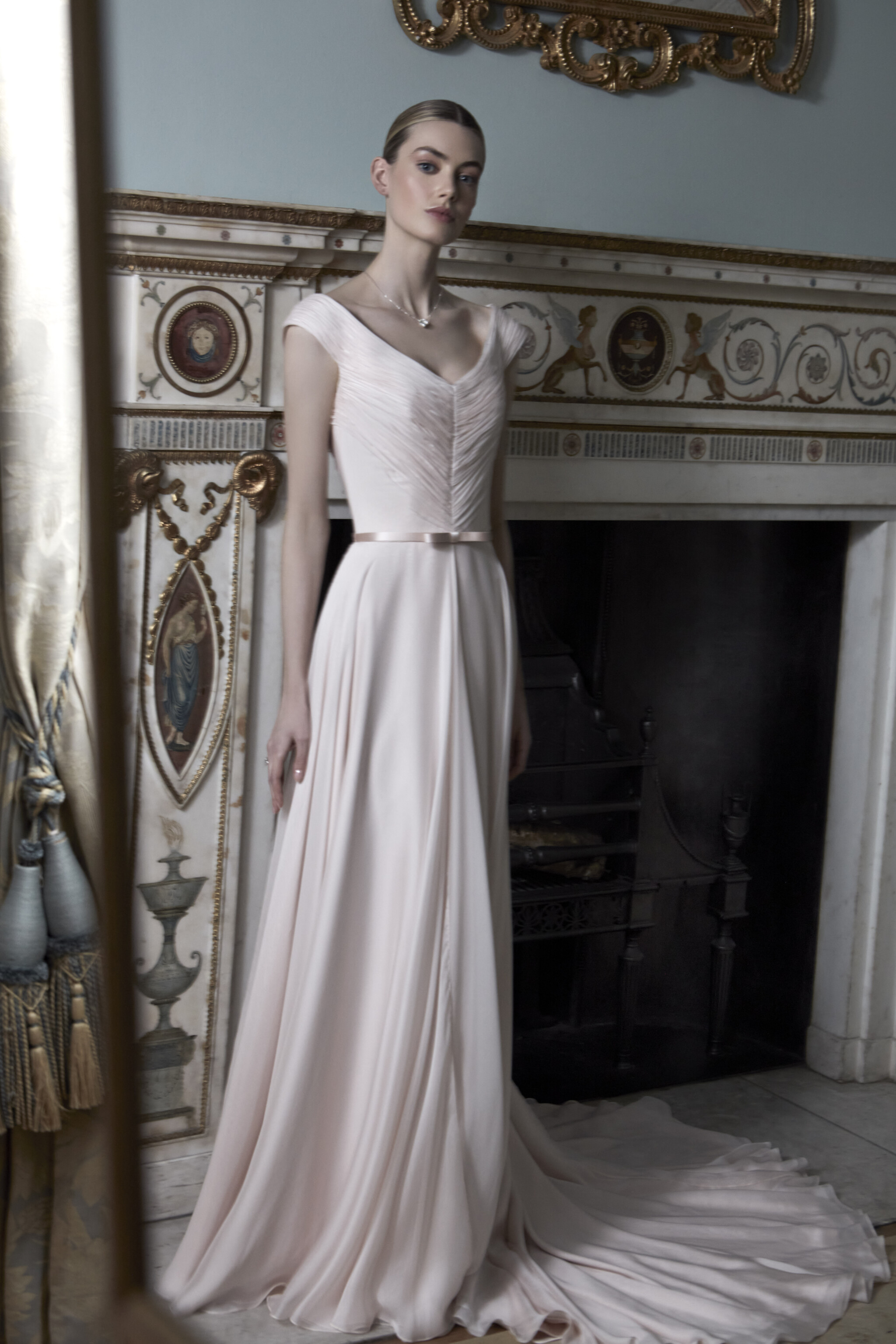 Phillipa-Lepley-Couture-Eveningwear-Dress-Love-Swan