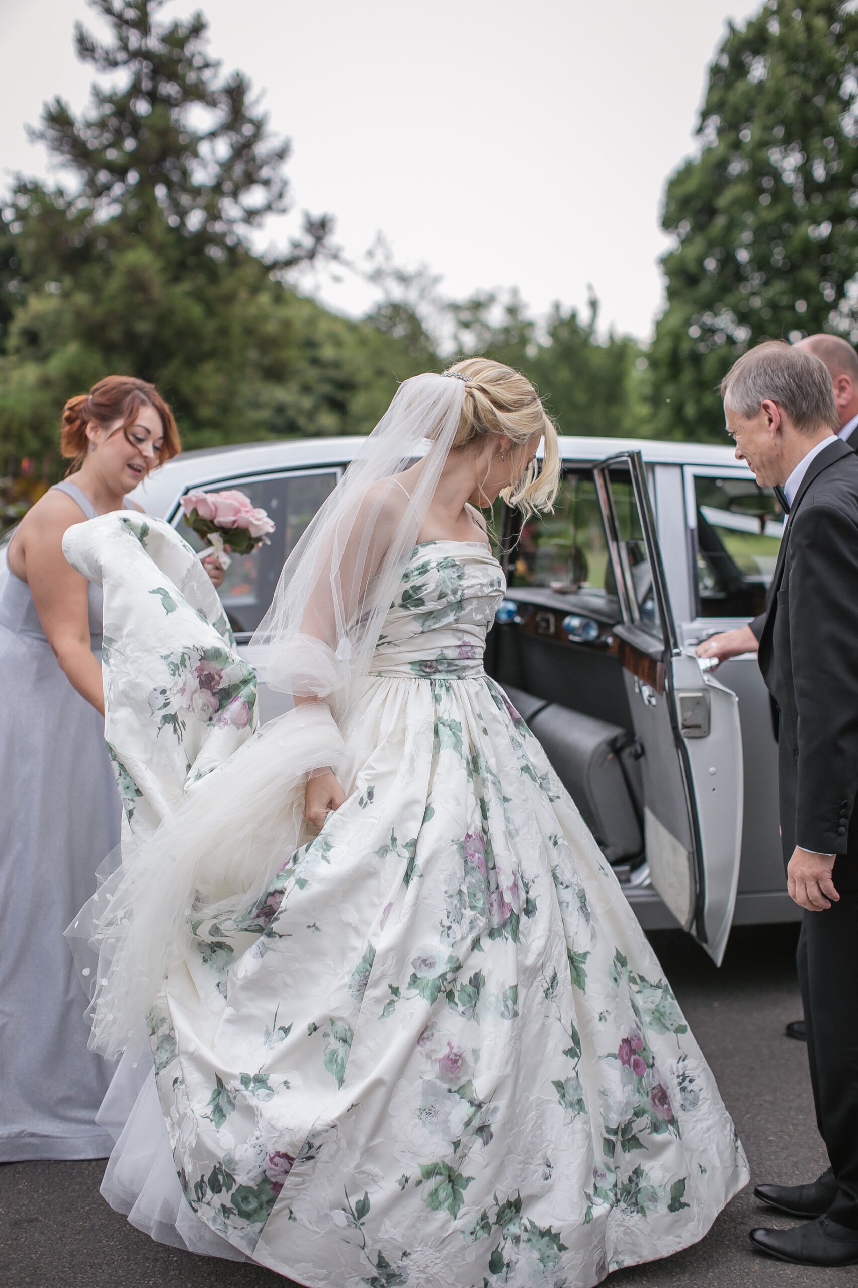 A Guide To Modern Bridal Style Contemporary Couture Wedding Dress Phillipa Lepley Bride