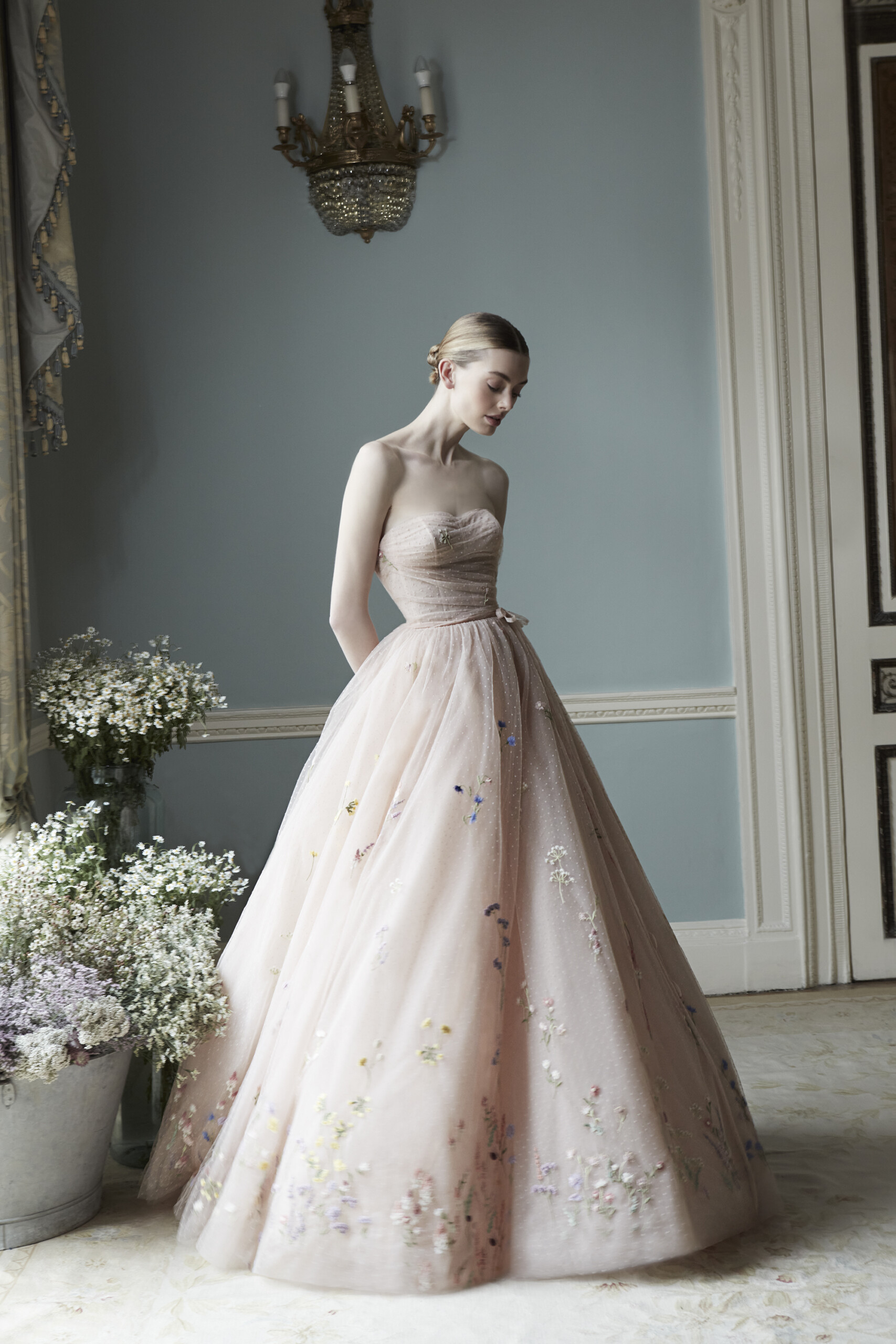 A Guide To Modern Bridal Style Contemporary Couture Wedding Dress Phillipa Lepley Bride