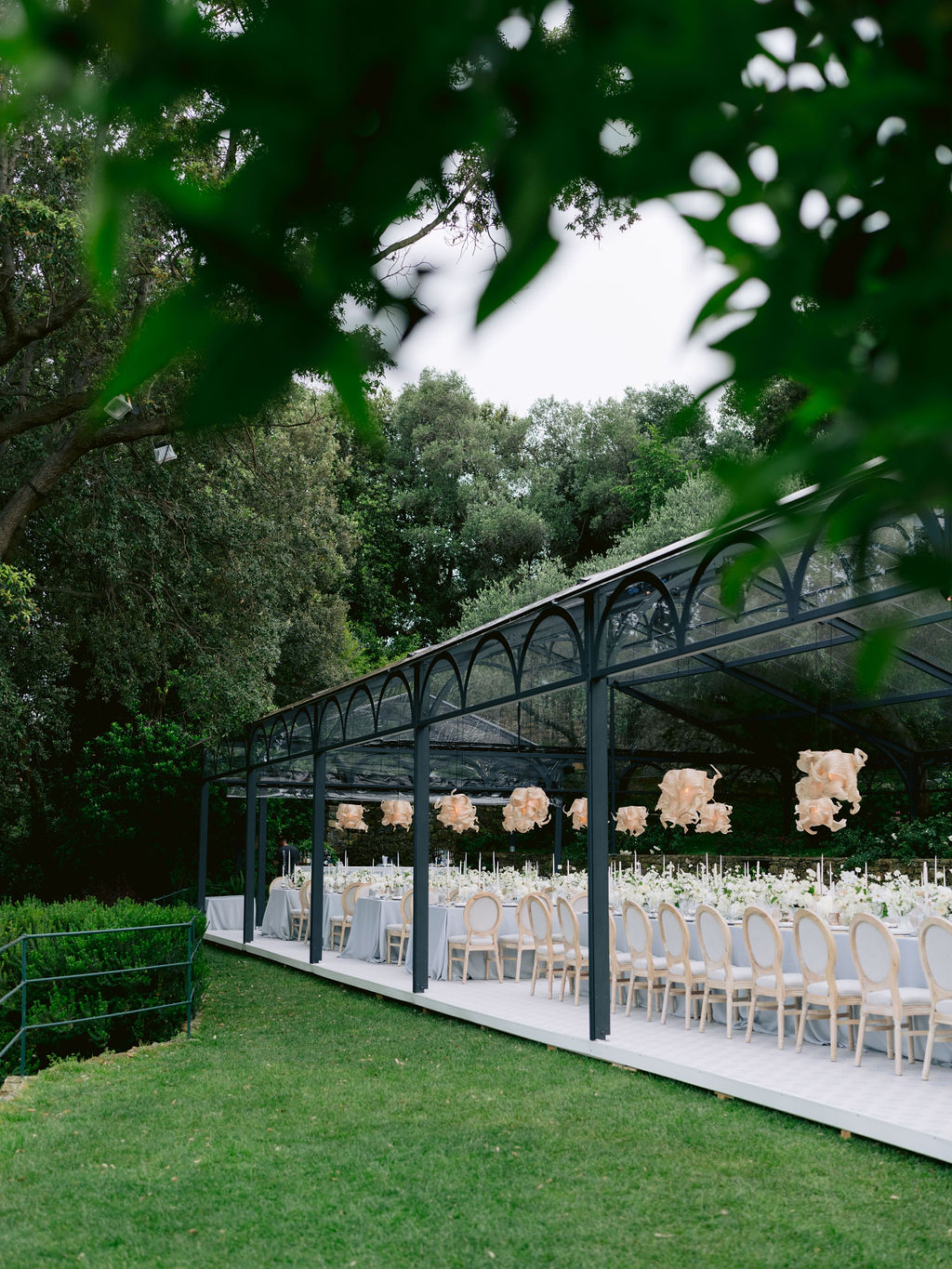 Vogue Wedding Phillipa Lepley Bespoke Wedding Dress Ivory Silk Crepe Fitted Gown With Detachable Cape