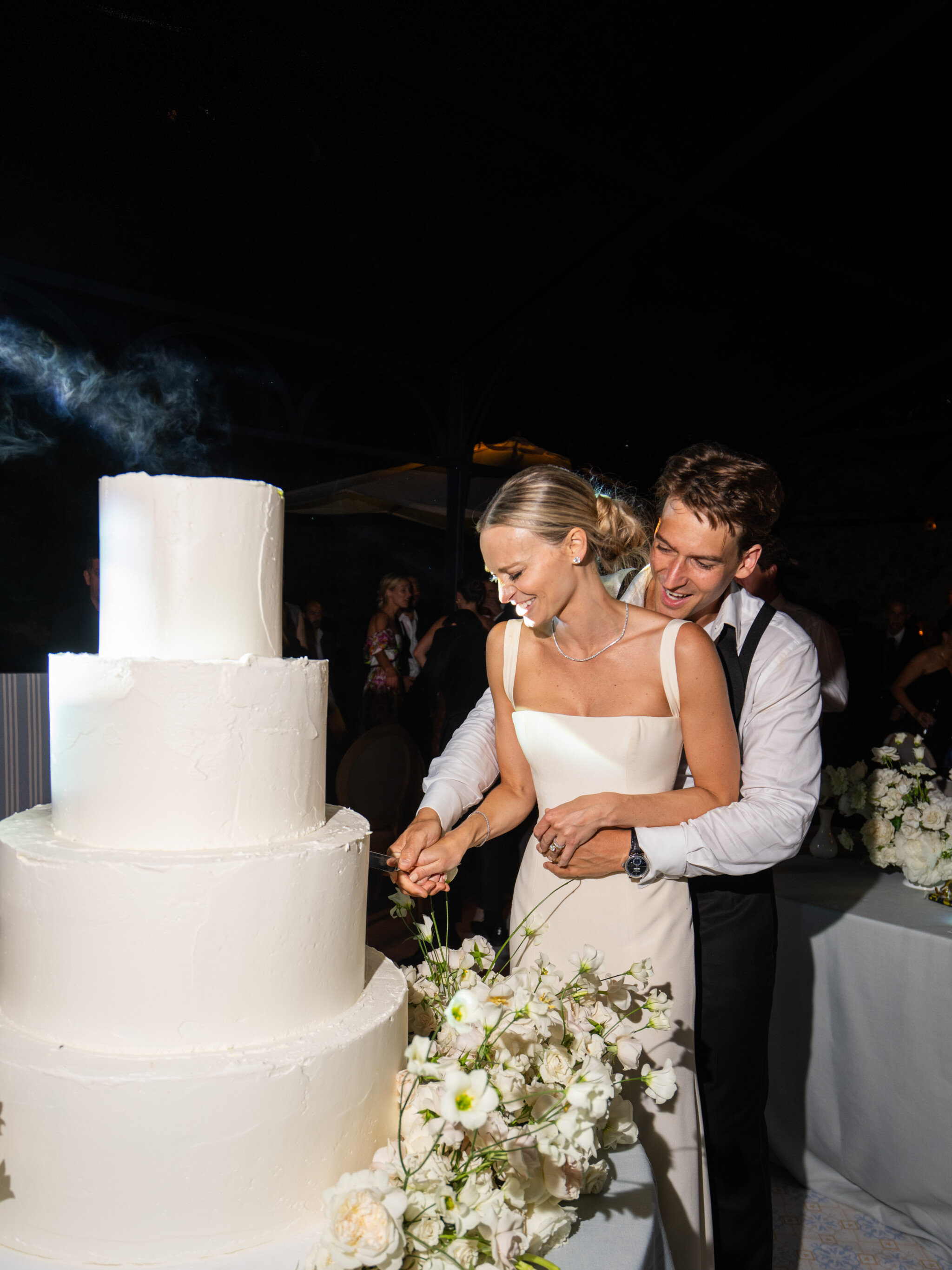 Vogue Wedding Phillipa Lepley Bespoke Wedding Dress Ivory Silk Crepe Fitted Gown With Detachable Cape