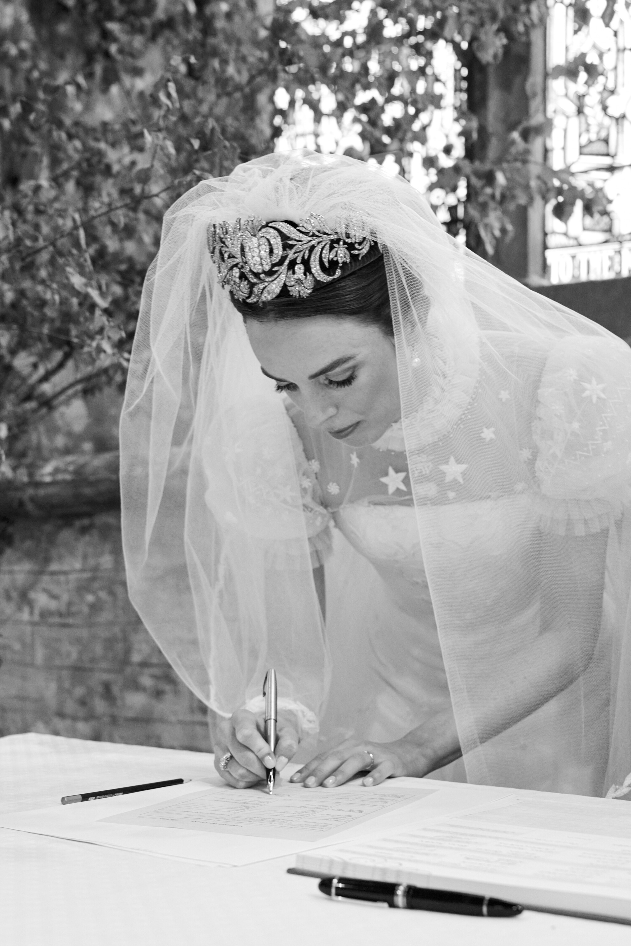 Phillipa Lepley Bespoke Celestial Puff Sleeve Wedding Dress Lady Violet Manners Viscountess Garnock Wedding At Belvoir Castle