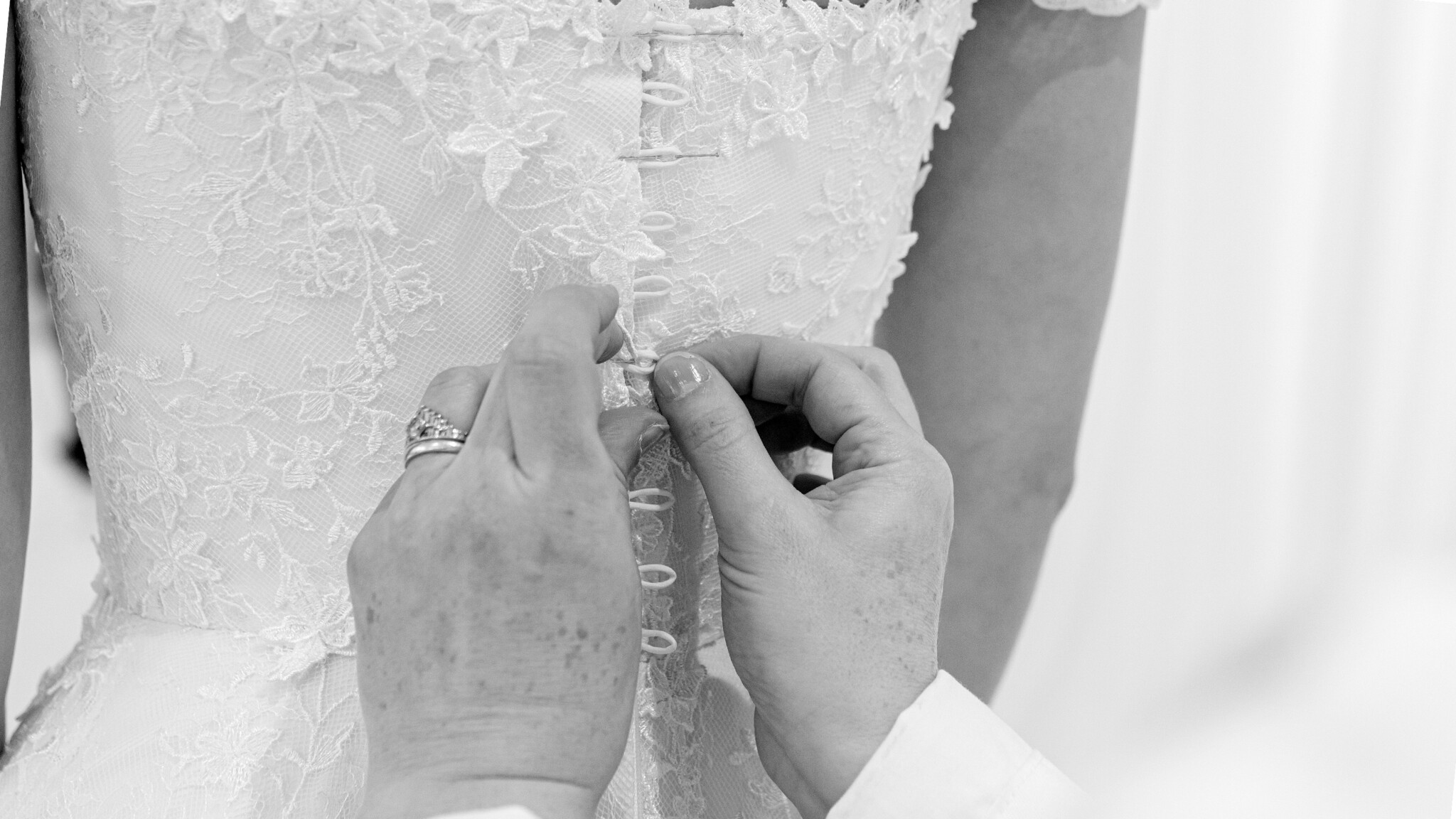Phillipa Lepley Couture Bespoke Bridal Fittings